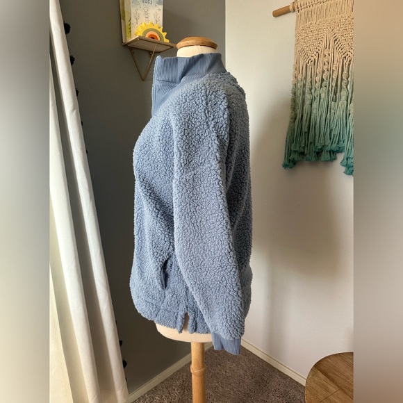 NWT! Aerie Dream Sherpa Quarter Zip Sweatshirt color blue size M - Picture 5 of 7